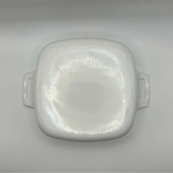 Vintage 1975 Corningware Baking Dish with Lid - Picture 11 of 12